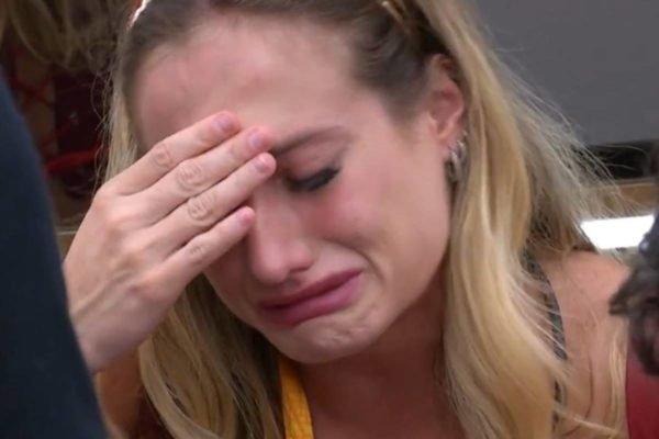 “Vergonha”, diz Bruna Griphao após discurso de Tadeu Schmidt   