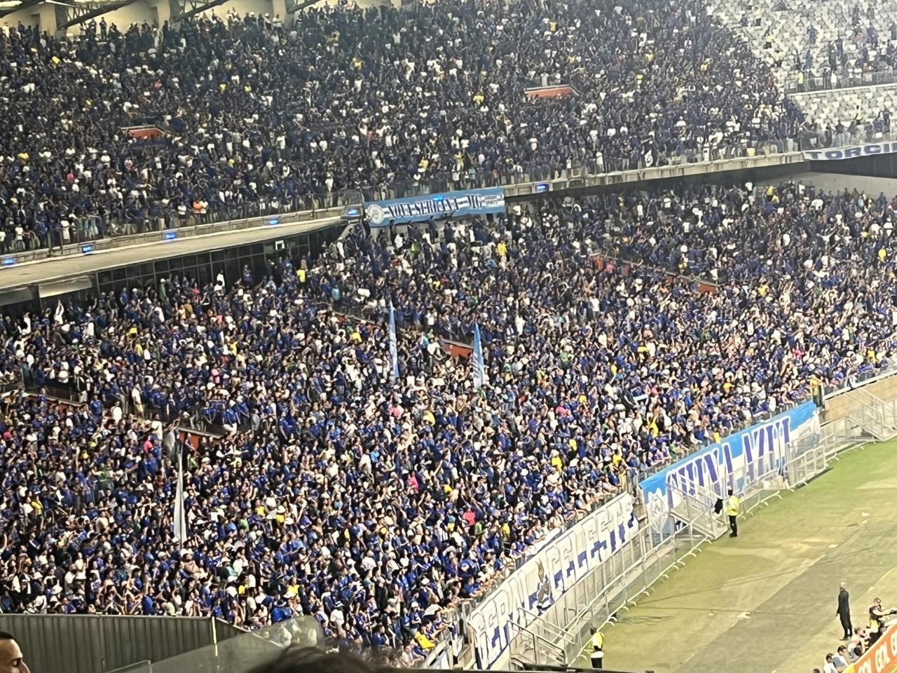 Em jogo quente, Fluminense vence o Cruzeiro