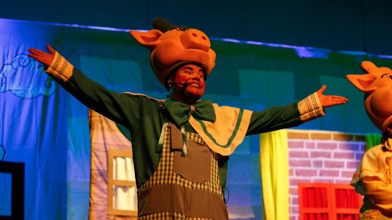 Os Três Porquinhos esperam a criançada no Diversão em Cena neste domingo