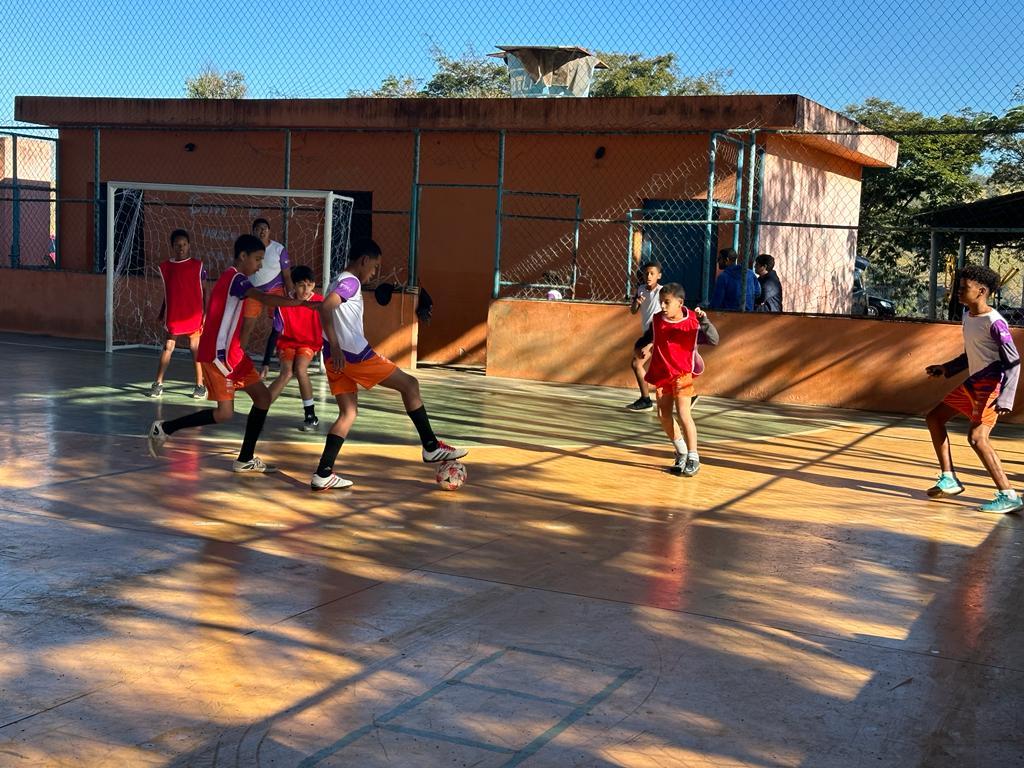 Projeto Educa Esporte de Florestal visita o núcleo de Mateus Leme