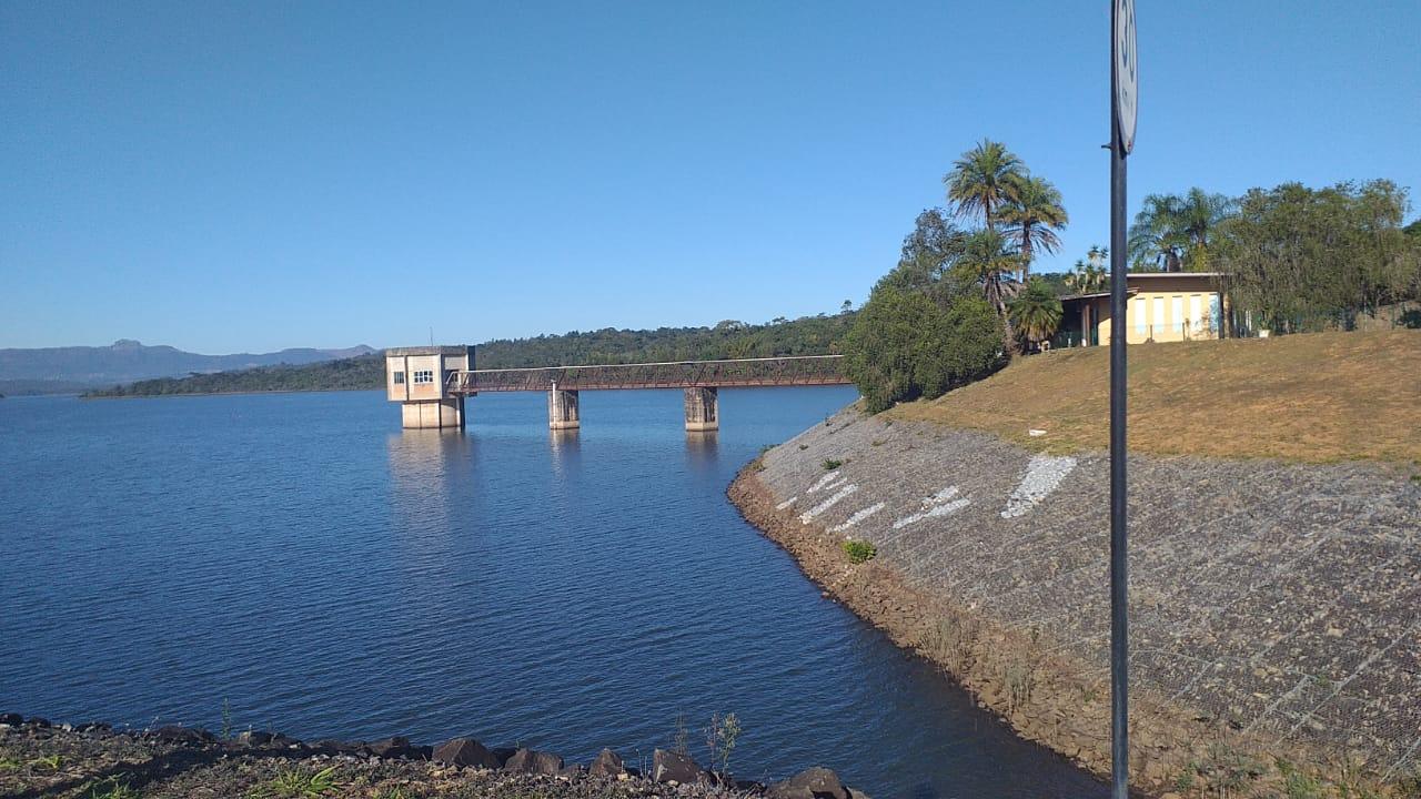 Defesa Civil de Mateus Leme e Juatuba realizam visita técnica na Copasa