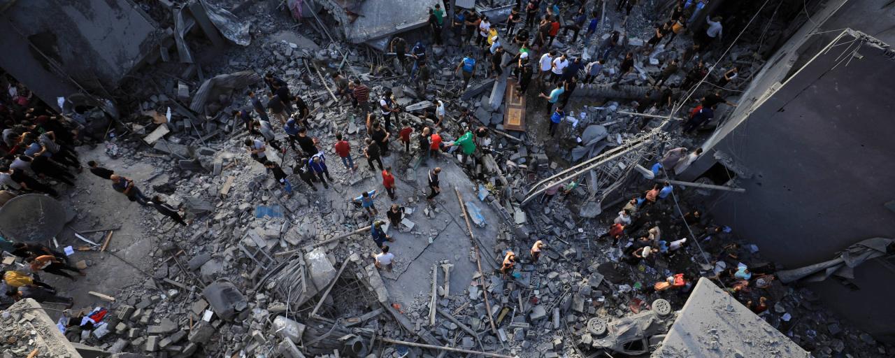 Guerra em Gaza completa 1 mês com 10 mil mortos e metade das casas danificadas