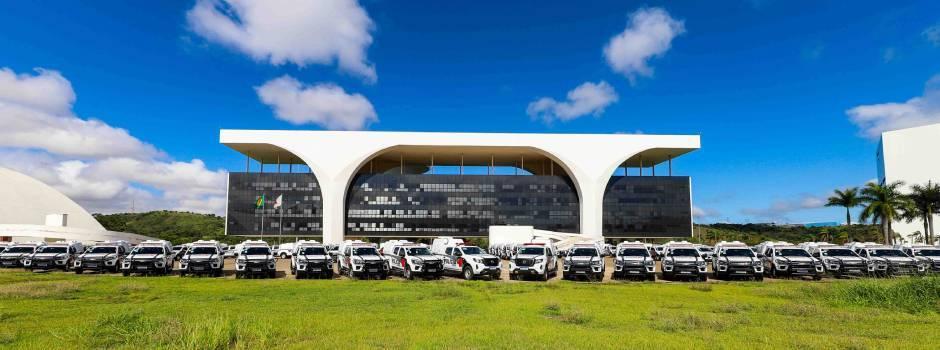 Governo de Minas entrega 120 viaturas e veículos administrativos para a Polícia Penal do Estado