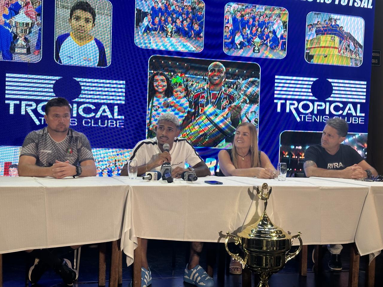 John Kennedy fala da emoção de voltar a Itaúna, ao Tropical Tênis Clube e de jogar no “Zé Flávio”