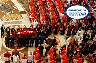 Último dia de visitação ao Papa Francisco reúne multidão no Vaticano antes do sepultamento