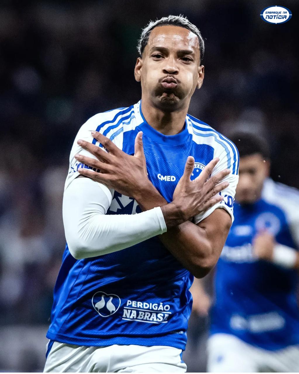 Cruzeiro vence o São Paulo no Mineirão e assume a vice-liderança provisória do Brasileirão