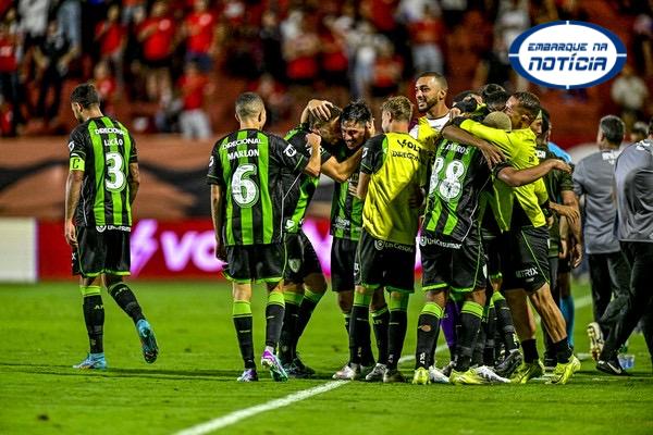 América-MG vence o Avaí, encerra jejum e volta a sonhar com a permanência na Série B