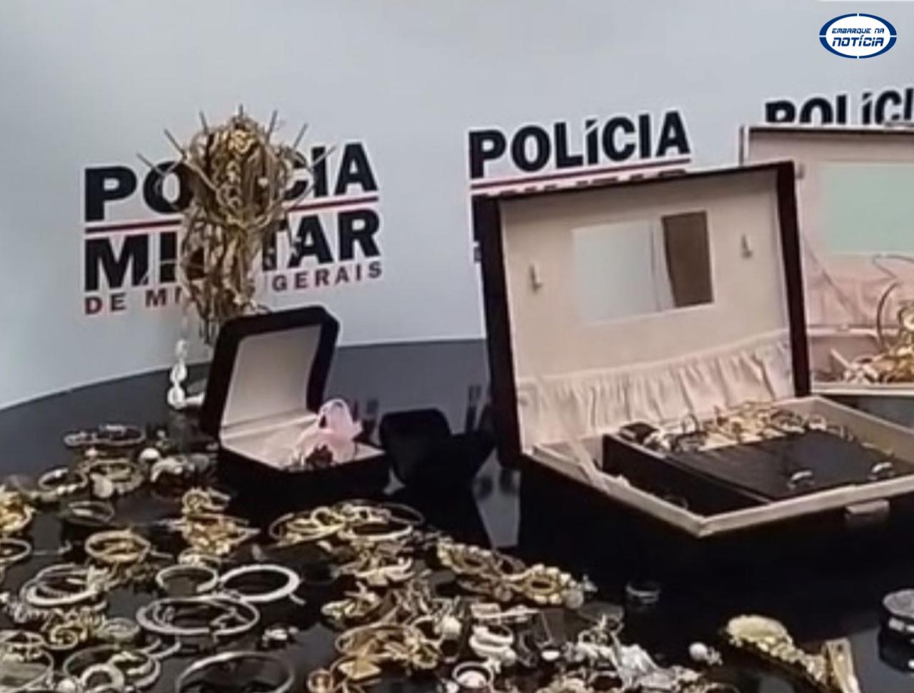 Polícia Militar prende suspeitos e recupera veículo clonado em Itatiaiuçu