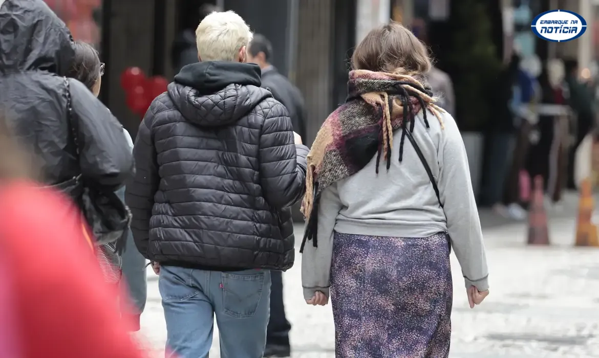 Frio e ventos fortes devem marcar a semana em Belo Horizonte, alerta Defesa Civil