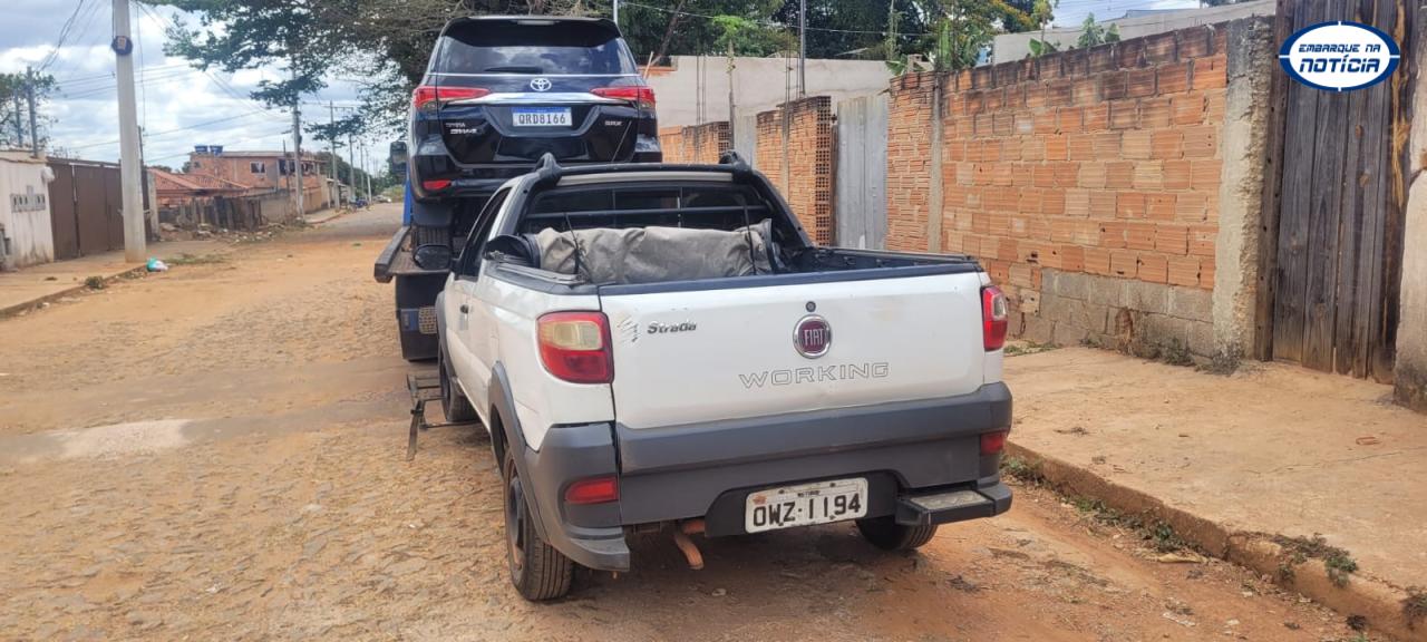 Polícia Militar recupera veículo furtado e apreende outro irregular em Mateus Leme