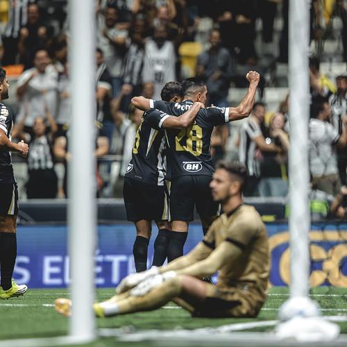 Atlético vence Ceará na Arena MRV e larga na frente na Copa do Brasil
