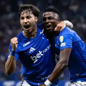 Cruzeiro vence Boca Juniors e assume liderança do grupo na Libertadores