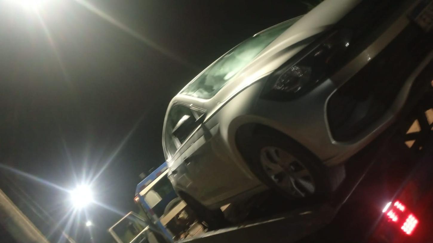 Veículo roubado é recuperado e dois suspeitos são presos em Juatuba