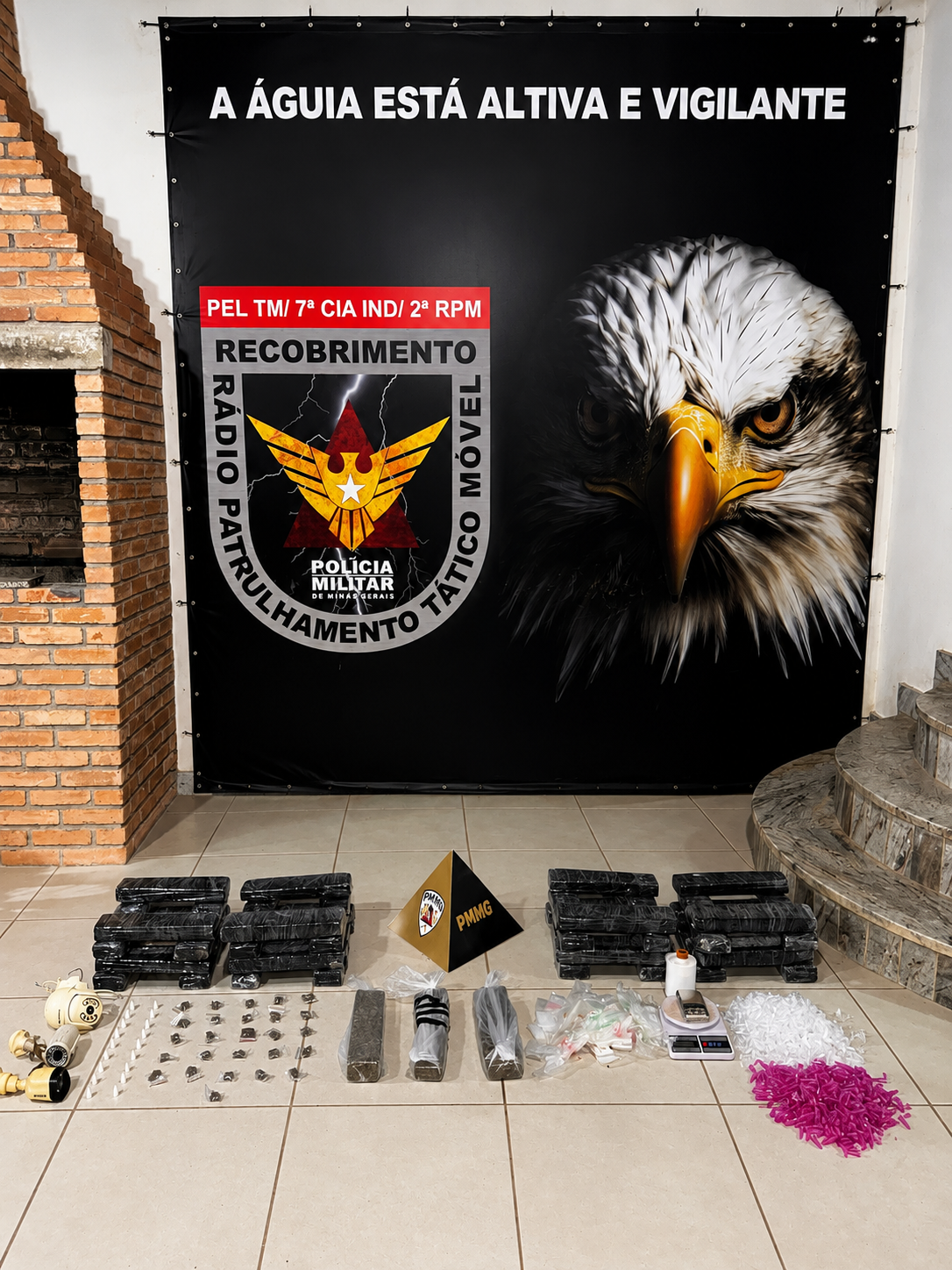 Polícia Militar prende suspeito e apreende grande quantidade de drogas em Igarapé