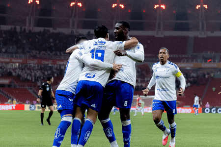 Cruzeiro quebra tabu e vence o Internacional no Beira-Rio