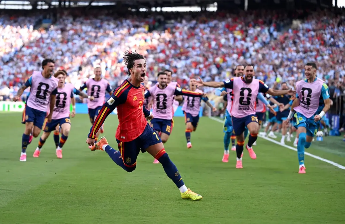 ESPANHA É BICAMPEÃ DO MUNDO