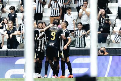 GALO IMPÕE SUA FORÇA E GOLEIA O GRÊMIO POR 3 A 0 NA ARENA MRV 