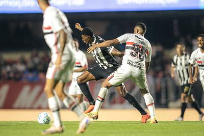 ATLÉTICO-MG É DERROTADO PELO SÃO PAULO E PERDE INVENCIBILIDADE NO BRASILEIRÃO