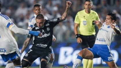 Cruzeiro perde para o Santos na Vila e desperdiça chance de entrar no G4