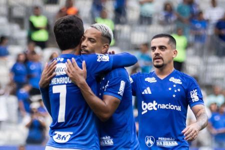 CRUZEIRO VENCE O ATHLETICO-PR E DÁ RESPOSTA À TORCIDA NO BRASILEIRÃO