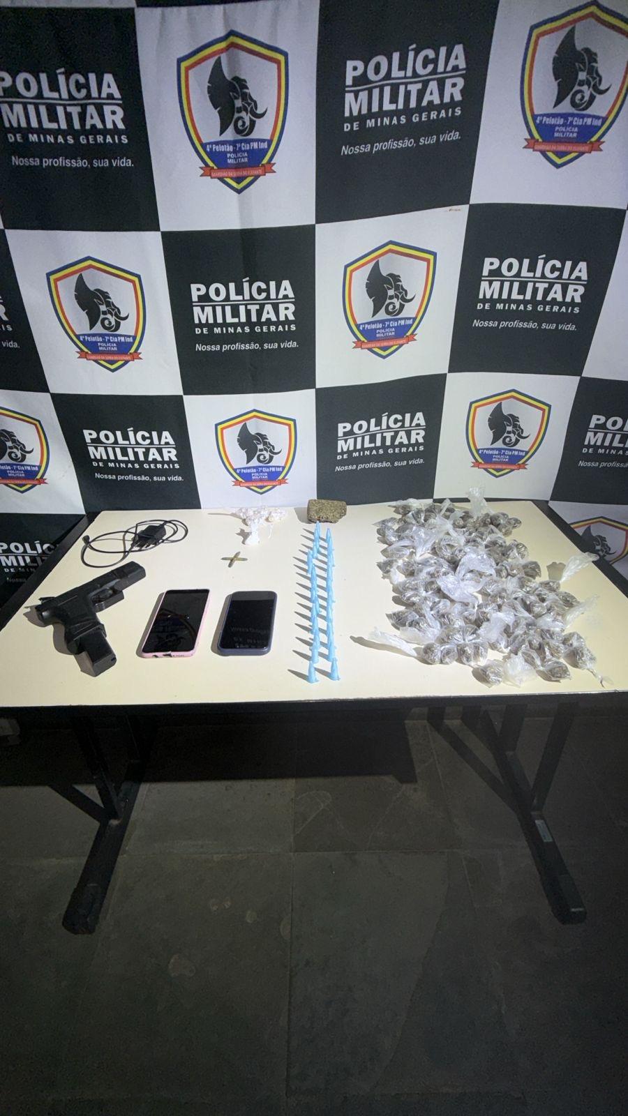 Homem é preso após perseguição policial com veículo roubado e apreensão de drogas em Mateus Leme