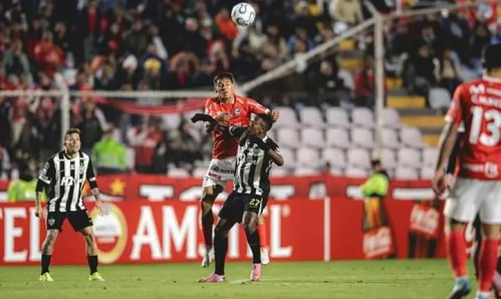 Atlético perde para o Cienciano e se complica na Sul-Americana
