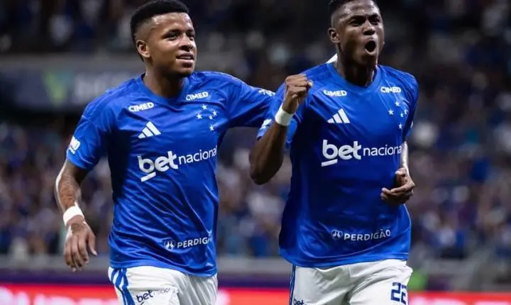Cruzeiro vira sobre o Red Bull Bragantino e vence no Mineirão