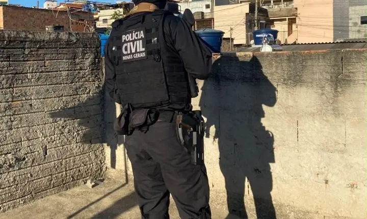 Homem é preso em flagrante suspeito de agredir e ameaçar companheira em Mateus Leme