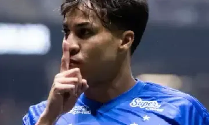 CRUZEIRO VENCE O ATLÉTICO NO CLÁSSICO E GARANTE MAIS TRÊS PONTOS NO BRASILEIRÃO